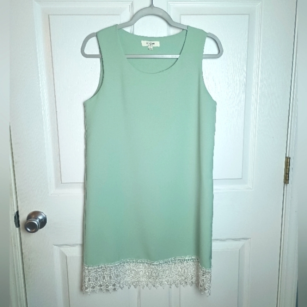 Umgee Womens Lace Trim Sleeveless Shift Dress Small Light Green